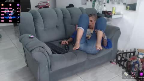 mature2023 online show from November 2025 08:23:02 PM