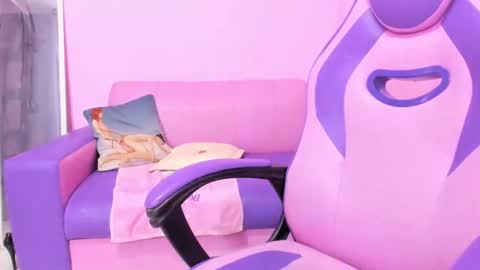 Snapshot of mature_bitch_monster_ass chatting on September 2025 04:07:02 PM call me mommy online show from September 2025 04:07:02 PM