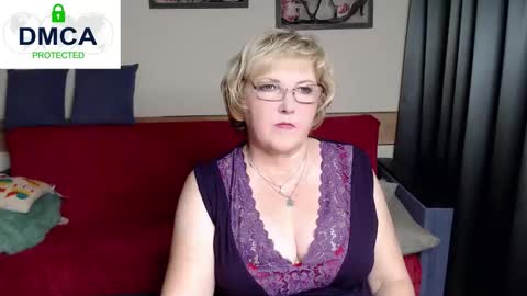 Snapshot of mature_blonde7 chatting on October 2025 03:11:02 PM Lana online show from October 2025 03:11:02 PM