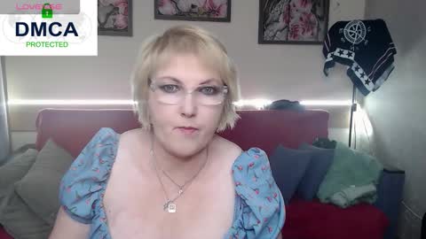 Snapshot of mature_blonde7 chatting on February 2026 08:13:02 AM Lana online show from February 2026 08:13:02 AM