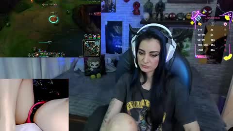 Snapshot of mature_gamer chatting on May 2026 03:00:01 PM Nath online show from May 2026 03:00:01 PM