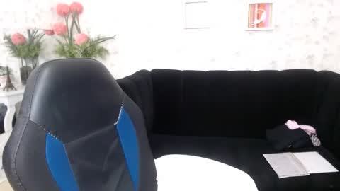 Martina online show from February 2025 08:54:02 AM