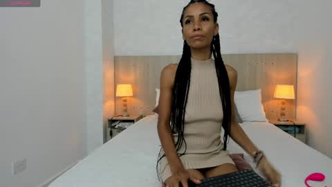 Vayolet Castro online show from January 2025 07:04:01 PM