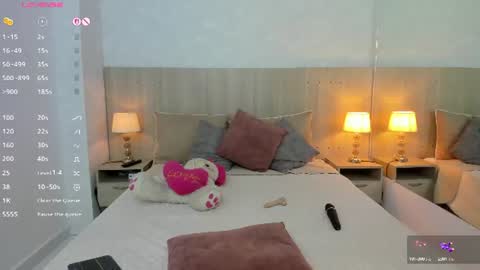 Vayolet Castro online show from June 2026 11:25:01 AM