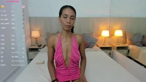 Snapshot of mature_vayolet chatting on June 2026 11:27:01 AM Vayolet Castro online show from June 2026 11:27:01 AM