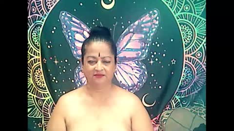 Snapshot of matureindian4u65 chatting on February 2025 01:41:02 AM matureindian4u65 online show from February 2025 01:41:02 AM