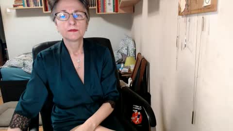 Snapshot of maturekate chatting on September 2025 06:13:01 AM maturekate online show from September 2025 06:13:01 AM