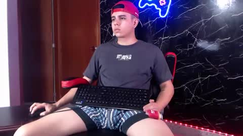 Matias online show from January 2025 01:35:01 PM