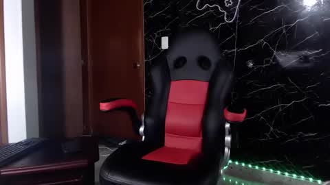 Matias online show from January 2025 10:07:02 AM