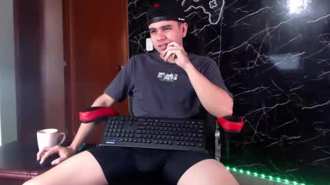 Matias online show from February 2025 12:17:02 PM