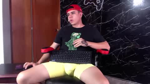 Matias online show from February 2025 04:10:01 PM