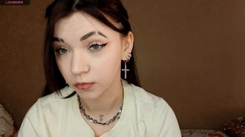 Mia online show from February 2026 08:19:01 AM