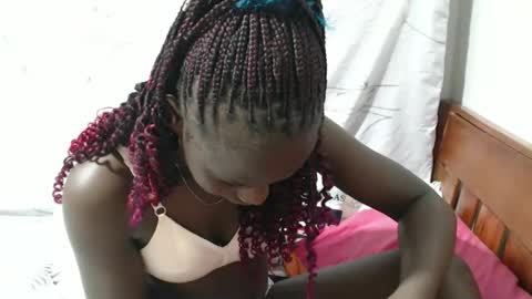 Snapshot of maui_001 chatting on December 2025 09:40:01 AM moh online show from December 2025 09:40:01 AM