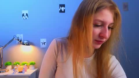 maureencoombs online show from November 2025 04:12:02 AM