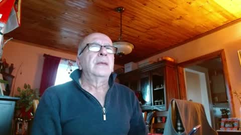 Maurice online show from December 2024 12:27:02 PM