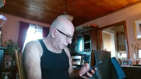 Maurice online show from February 2025 12:03:02 PM