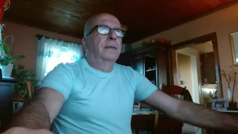 Maurice online show from October 2025 12:22:02 PM