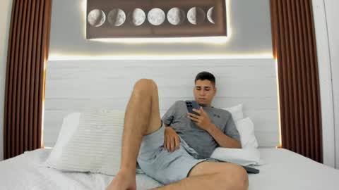 mauro_boy online show from June 2026 07:15:01 PM