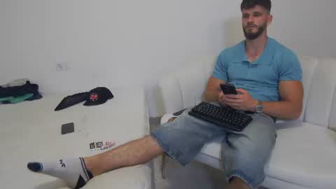mauro_real_man online show from June 2026 07:05:01 PM