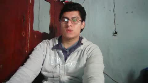 Snapshot of maurodirty chatting on January 2025 05:11:02 PM Mauro online show from January 2025 05:11:02 PM