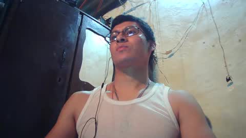 Snapshot of maurodirty chatting on October 2025 08:01:01 AM Mauro online show from October 2025 08:01:01 AM