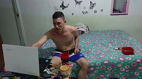 Snapshot of mauroluxandra chatting on January 2025 12:30:01 AM mauroluxandra online show from January 2025 12:30:01 AM