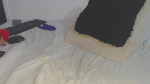 Snapshot of mauroo_sex chatting on December 2024 07:17:02 PM mauro sex online show from December 2024 07:17:02 PM