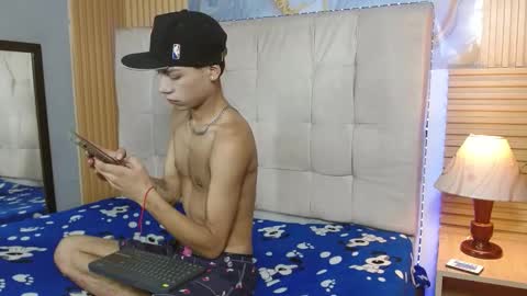 maverickhotson303av online show from December 2025 04:51:01 AM