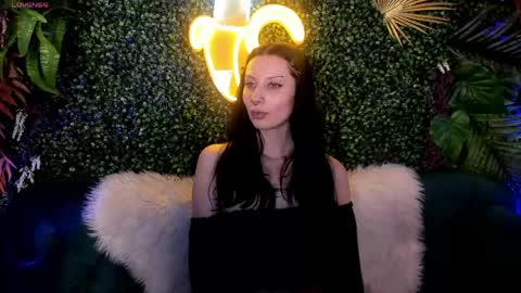   online show from May 2026 06:15:02 PM