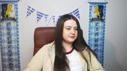 Snapshot of mavkacute chatting on September 2025 06:13:01 PM MavkaCute online show from September 2025 06:13:01 PM