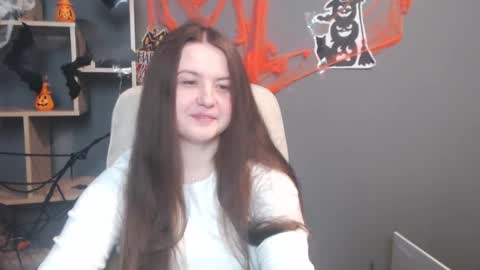 Snapshot of mavkacute chatting on November 2025 07:04:01 PM MavkaCute online show from November 2025 07:04:01 PM