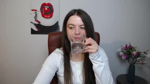 Snapshot of mavkacute chatting on November 2025 07:13:02 PM MavkaCute online show from November 2025 07:13:02 PM