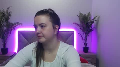 Snapshot of mavkacute chatting on November 2025 07:12:02 PM MavkaCute online show from November 2025 07:12:02 PM