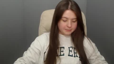 Snapshot of mavkacute chatting on February 2026 07:04:01 PM MavkaCute online show from February 2026 07:04:01 PM