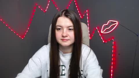 MavkaCute online show from April 2026 06:25:01 PM