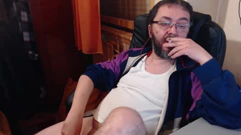 Snapshot of max818k chatting on December 2024 09:26:01 PM Max online show from December 2024 09:26:01 PM