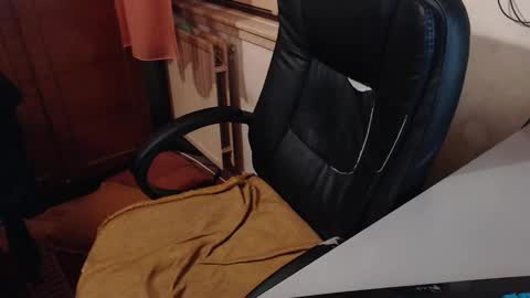 Snapshot of max818k chatting on January 2025 07:16:02 AM Max online show from January 2025 07:16:02 AM