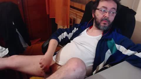 Snapshot of max818k chatting on February 2025 06:12:01 AM Max online show from February 2025 06:12:01 AM