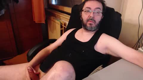 Snapshot of max818k chatting on October 2025 05:39:01 AM Max online show from October 2025 05:39:01 AM