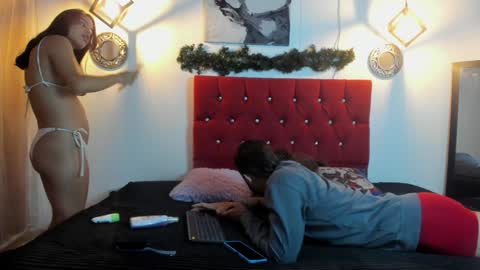 Snapshot of max_ashley_mds chatting on December 2024 12:45:02 PM Max Ashley online show from December 2024 12:45:02 PM