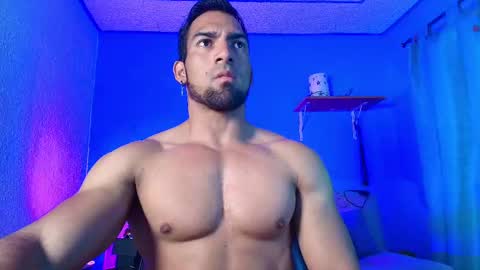 Snapshot of max_brown21 chatting on January 2025 12:22:02 AM max_brown21 online show from January 2025 12:22:02 AM