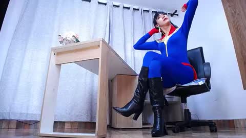 Max Collins online show from October 2025 11:22:01 AM