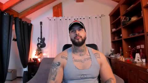 Snapshot of max_dic1 chatting on November 2025 02:23:02 AM max D. online show from November 2025 02:23:02 AM