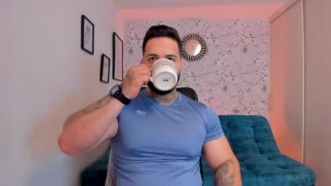 Snapshot of max_dic1 chatting on May 2026 02:40:02 AM max D. online show from May 2026 02:40:02 AM