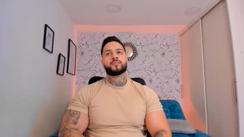 Snapshot of max_dic1 chatting on May 2026 10:50:01 PM max D. online show from May 2026 10:50:01 PM