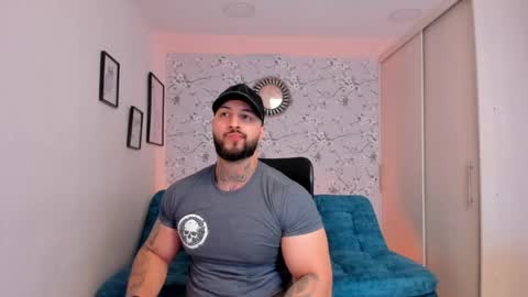 Snapshot of max_dic1 chatting on May 2026 05:24:01 AM max D. online show from May 2026 05:24:01 AM