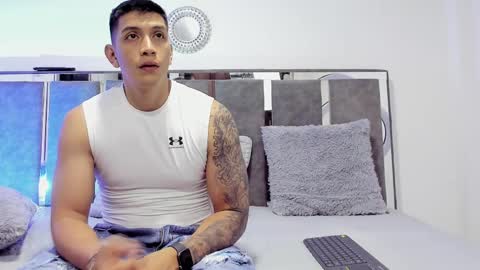 Snapshot of max_evanss_ chatting on October 2025 11:22:01 AM Max online show from October 2025 11:22:01 AM