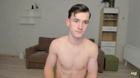 Snapshot of max_foks_ chatting on March 2026 04:54:01 PM max_foks_ online show from March 2026 04:54:01 PM