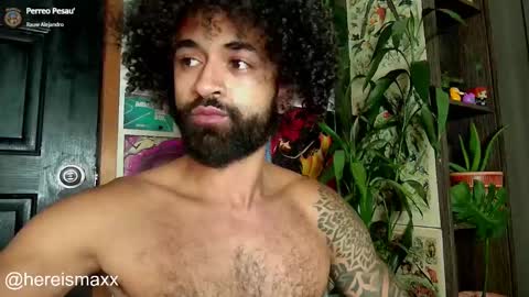 Snapshot of max_greenn chatting on January 2025 03:23:02 AM Max Follow me IGX hereismaxx online show from January 2025 03:23:02 AM