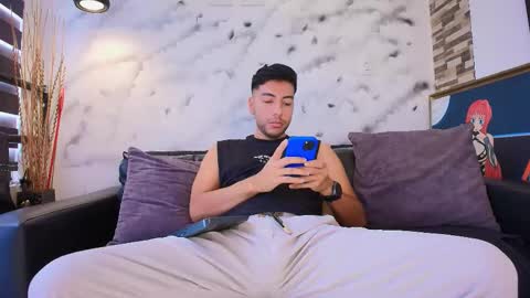 Max Hornye online show from February 2026 06:52:01 PM